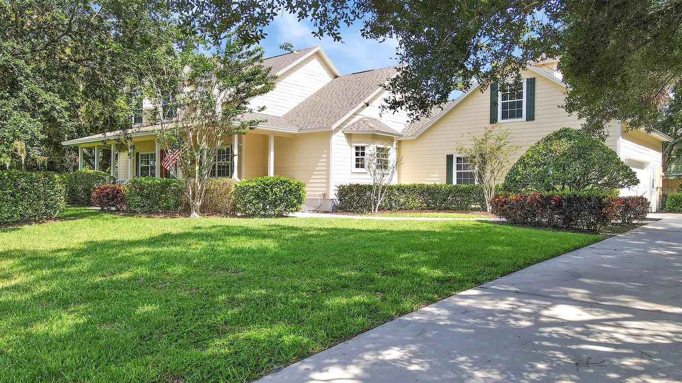 Backyard, Exterior, Facade, Farmhouse