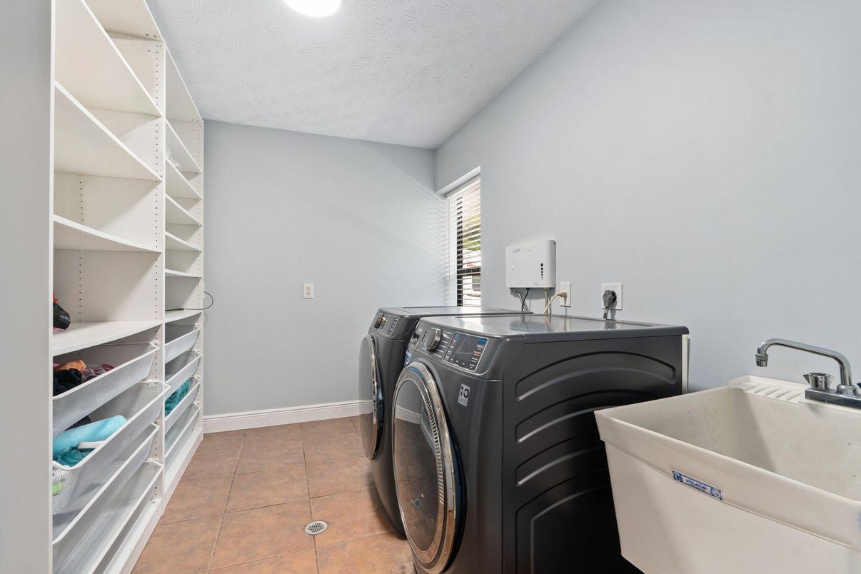 Interior, Recessed Lighting, Washer