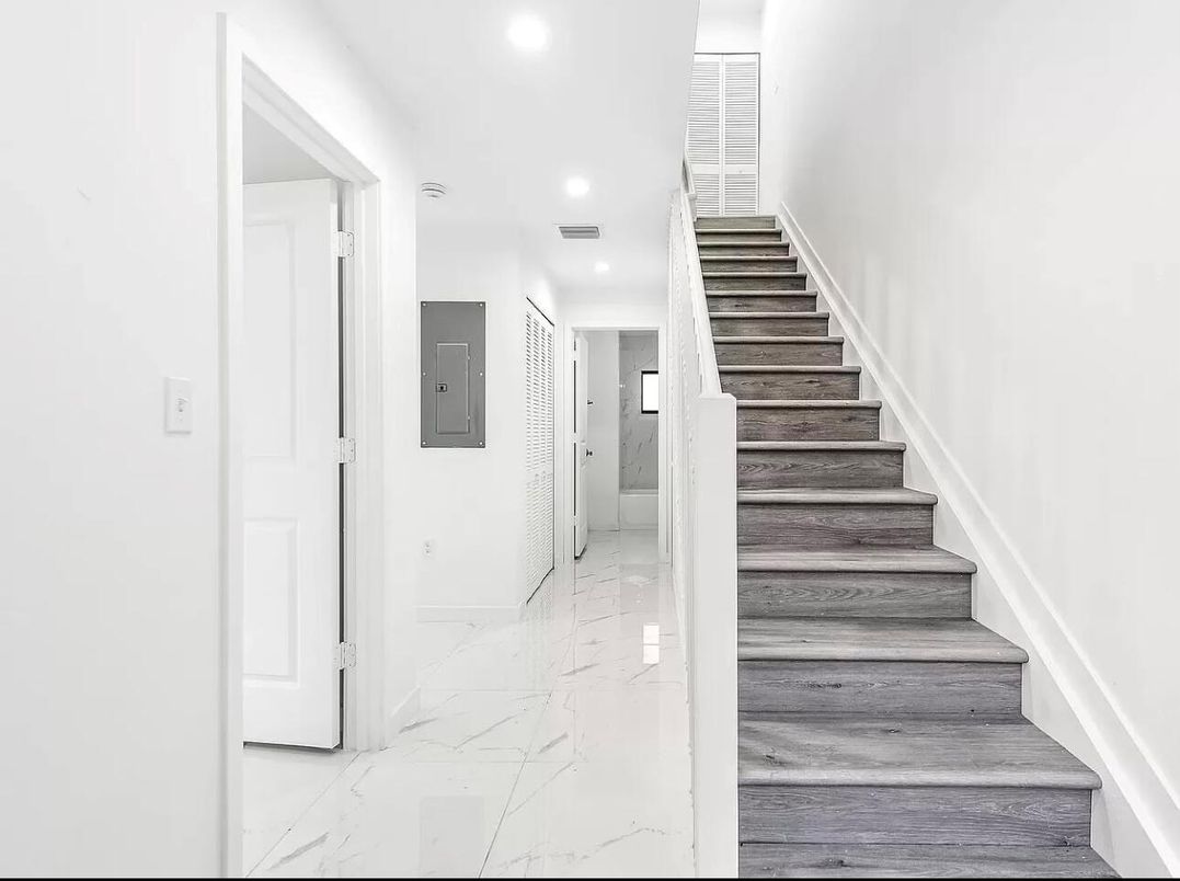 Interior, Marble, Recessed Lighting