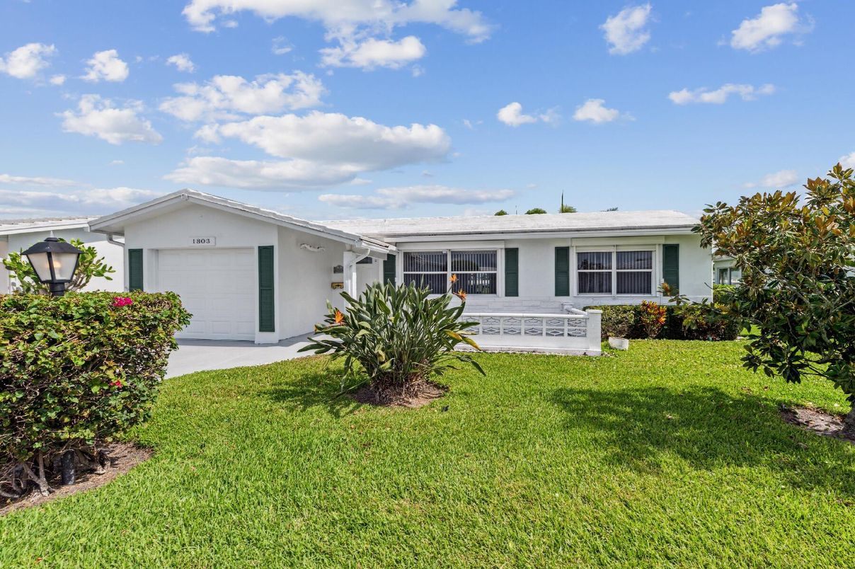 Attached, Backyard, Exterior, Facade, Ranch