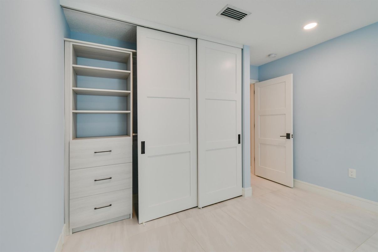 Interior, Recessed Lighting