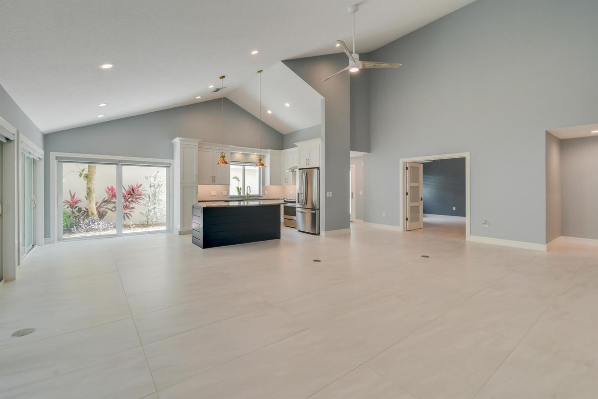 Interior, Kitchen, Pendant Lights, Recessed Lighting