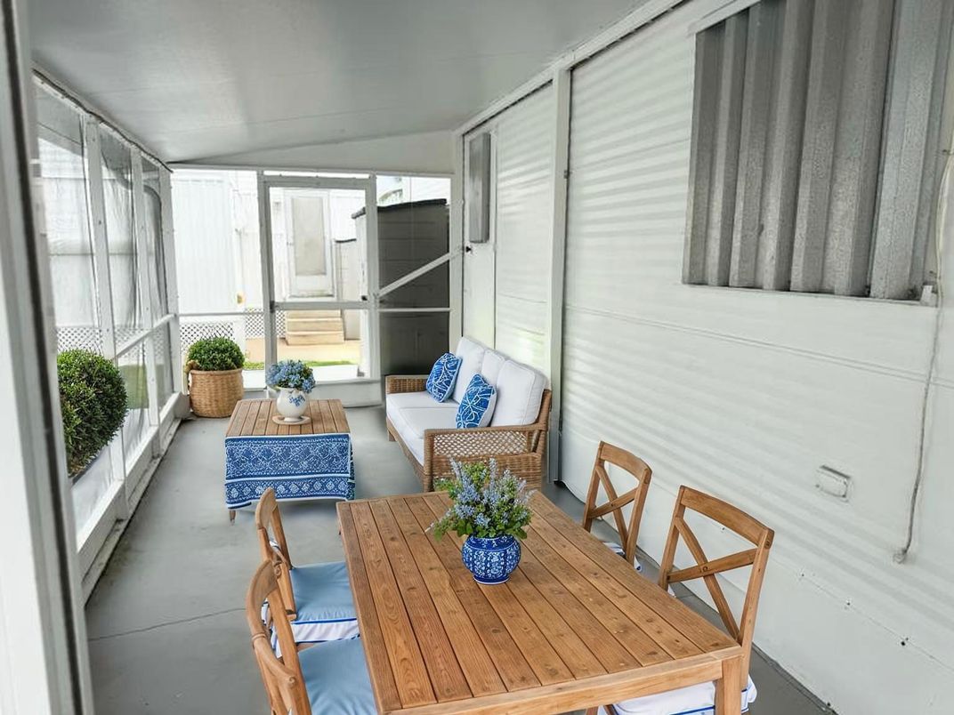 Dining room, Interior, Living room, Sun Room