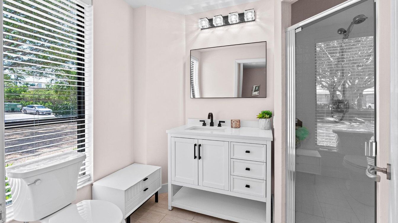Bathroom, Glass Shower, Interior