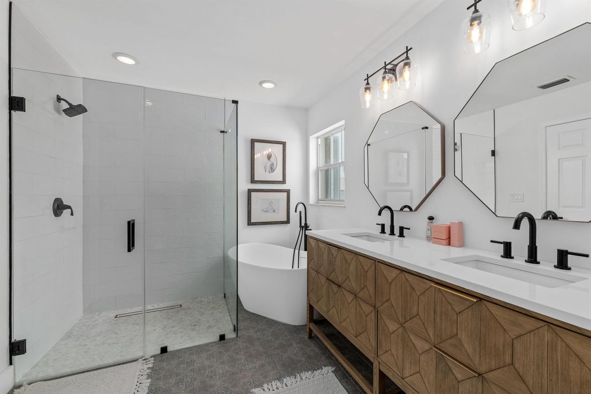 Bathroom, Dual Sink Vanities, Free Standing Baths, Glass Shower, Interior, Recessed Lighting