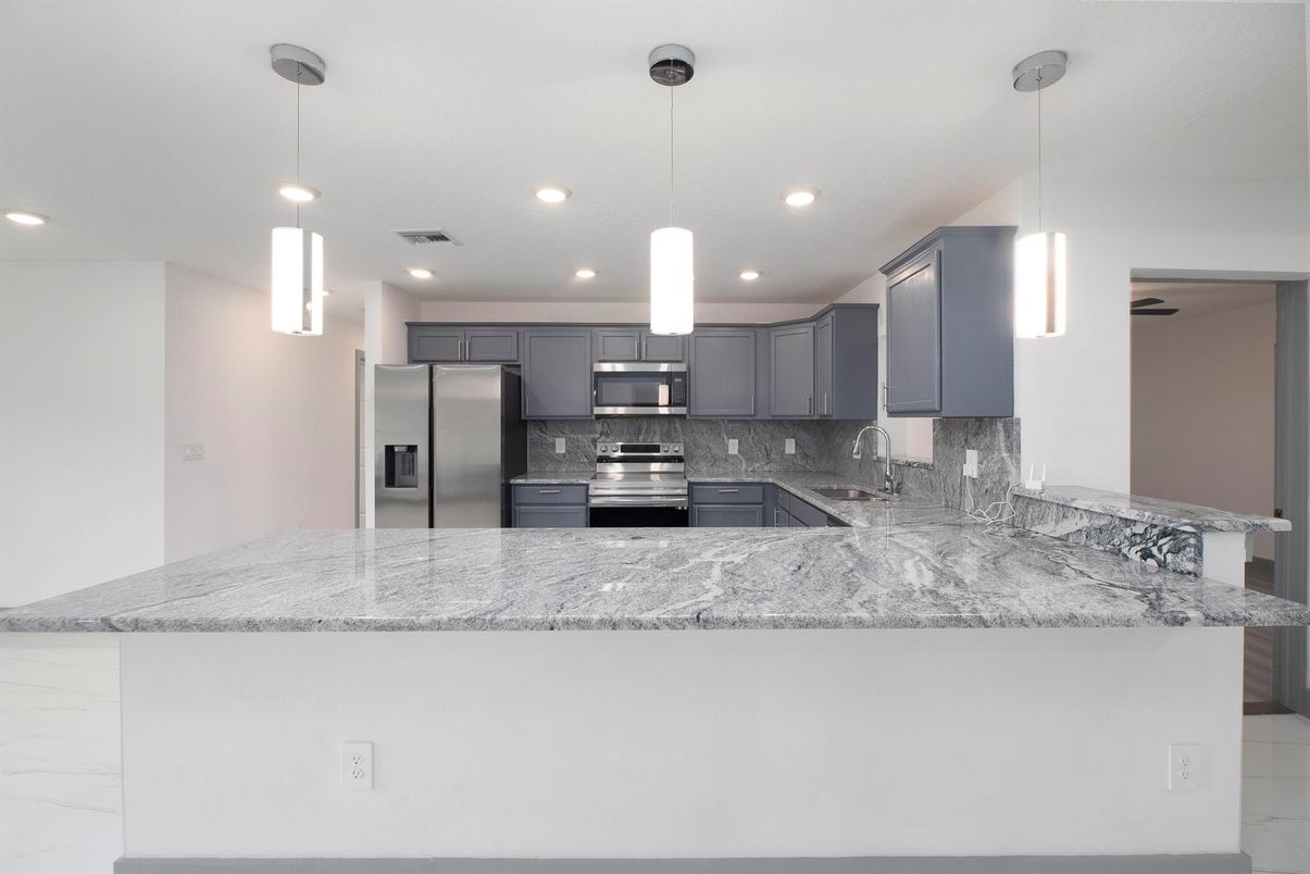 Interior, Kitchen, Pendant Lights, Recessed Lighting, Stainless Steel Appliances
