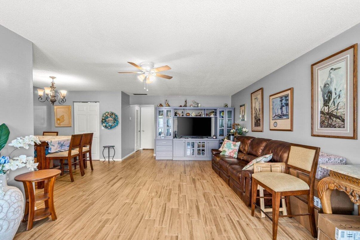 Chandelier, Dining room, Interior, Living room, Wood Texture Flooring
