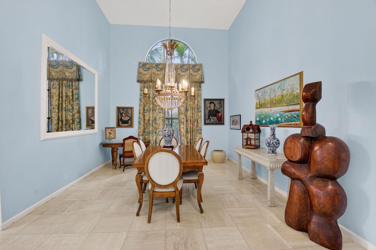 Chandelier, Dining room, Interior, Pendant Lights