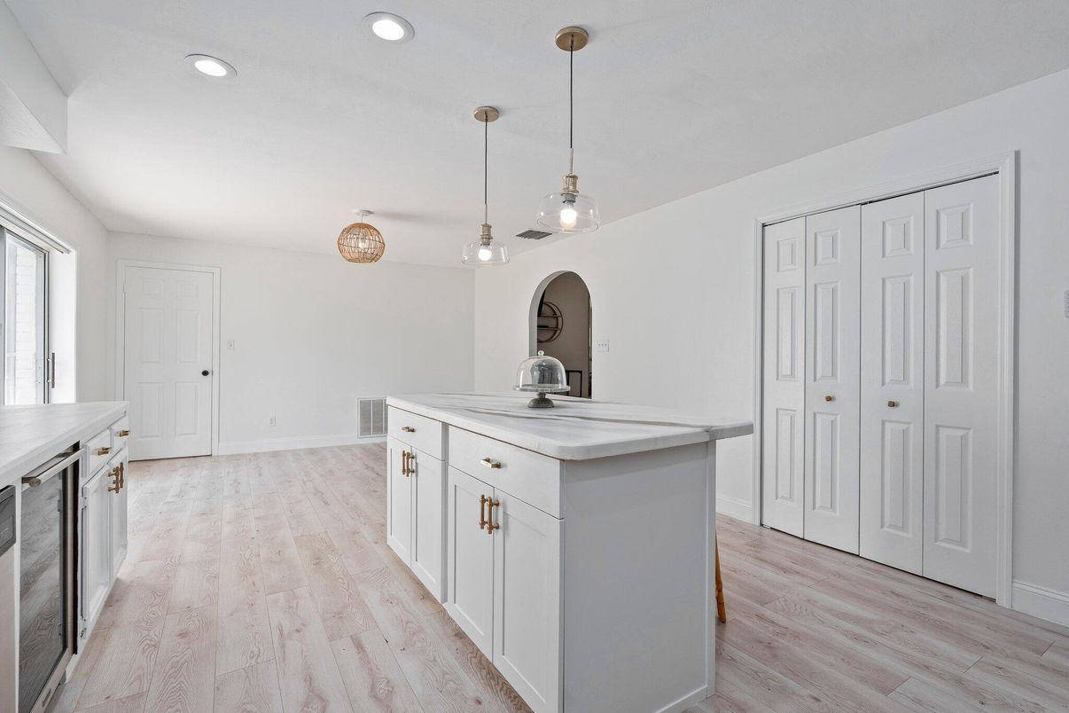 Interior, Kitchen, Pendant Lights, Recessed Lighting, Wood Texture Flooring