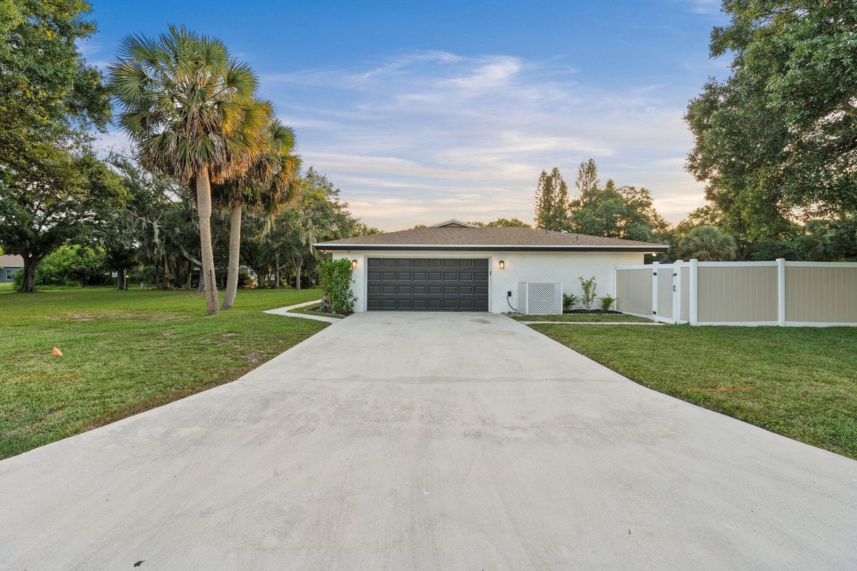 Backyard, Detached Garage, Exterior