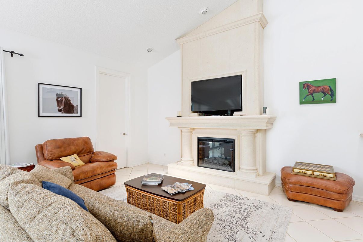 Fireplace, Interior, Living room