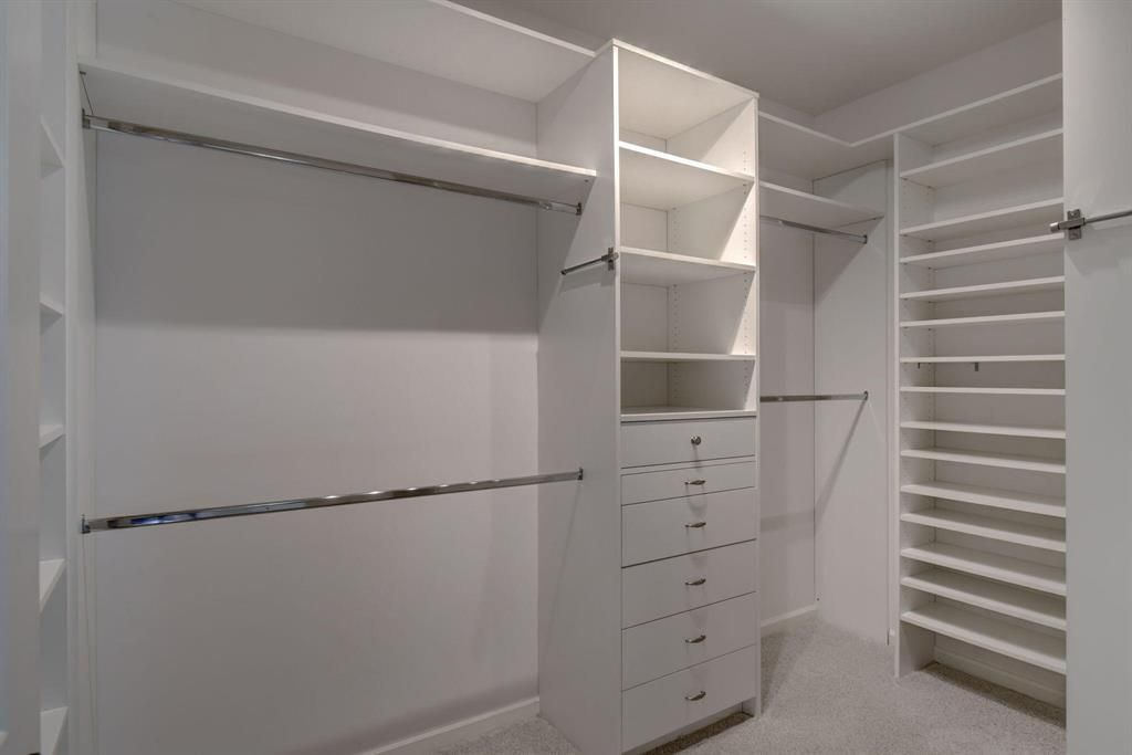 Interior, Walk-in Closets