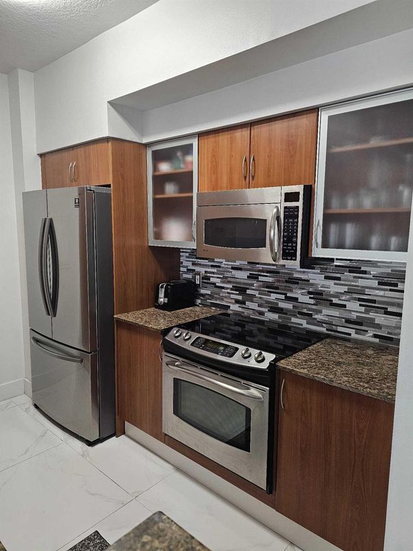 Interior, Kitchen, Marble, Stainless Steel Appliances