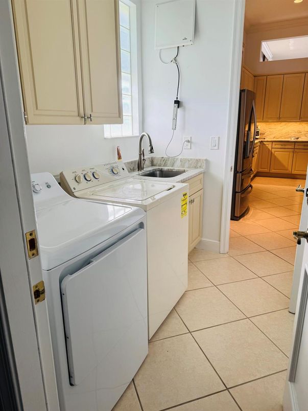 Interior, Recessed Lighting, Washer