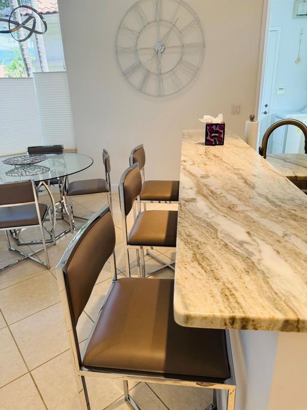 Dining room, Interior