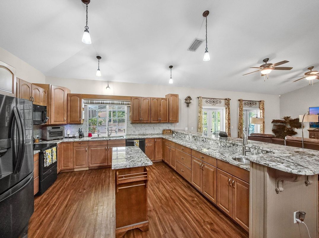 Interior, Kitchen, Pendant Lights, Wood Texture Flooring