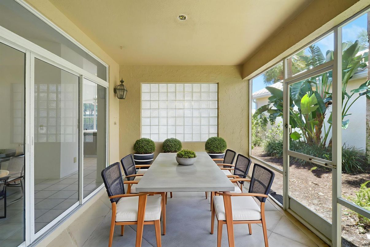 Dining room, Interior, Sun Room
