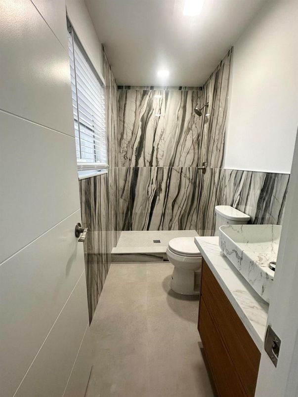 Bathroom, Interior, Marble Walls, Recessed Lighting