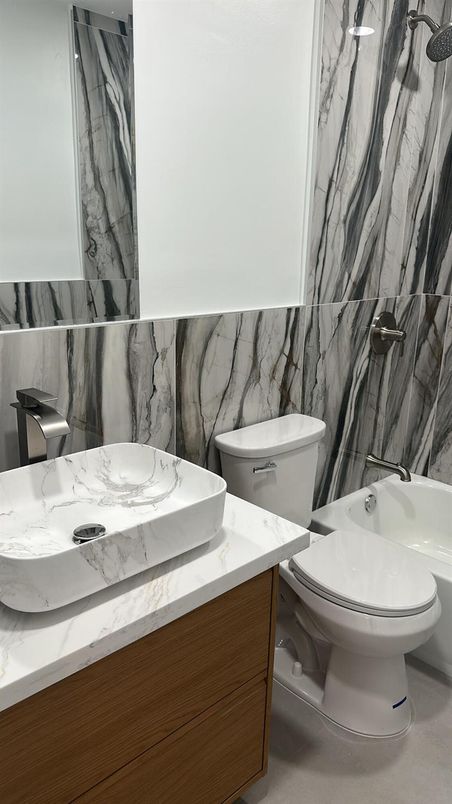 Bathroom, Interior, Marble Walls