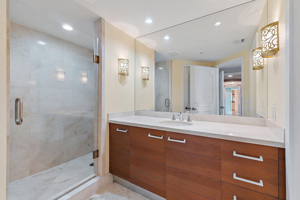 Bathroom, Dual Sink Vanities, Glass Shower, Interior, Recessed Lighting