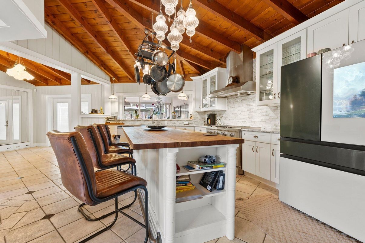 Chandelier, Interior, Kitchen, Pendant Lights, Stainless Steel Appliances, Wooden Beams, Wooden Ceilings