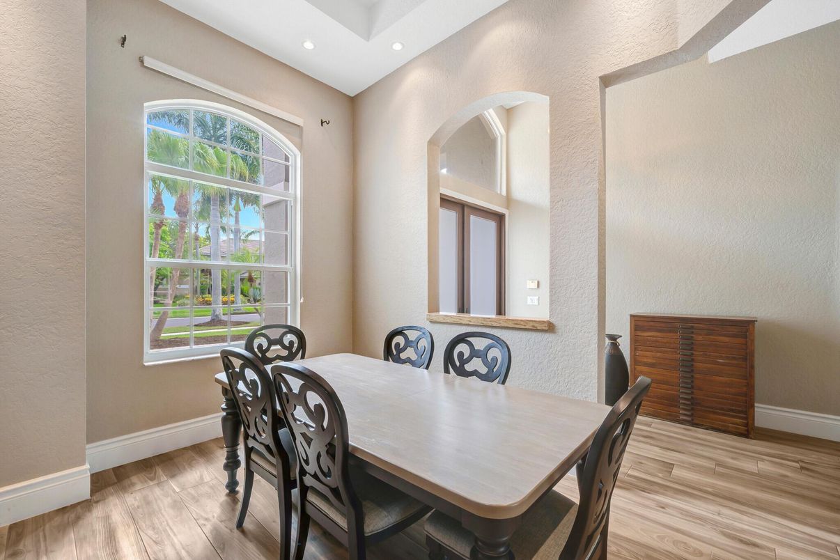 Dining room, Interior, Recessed Lighting, Wood Texture Flooring