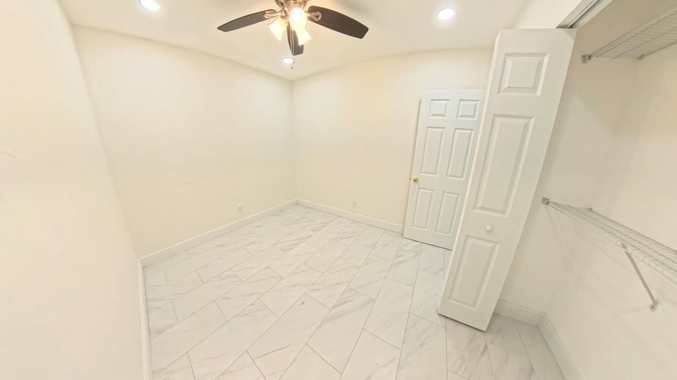 Empty room, Interior, Marble, Recessed Lighting