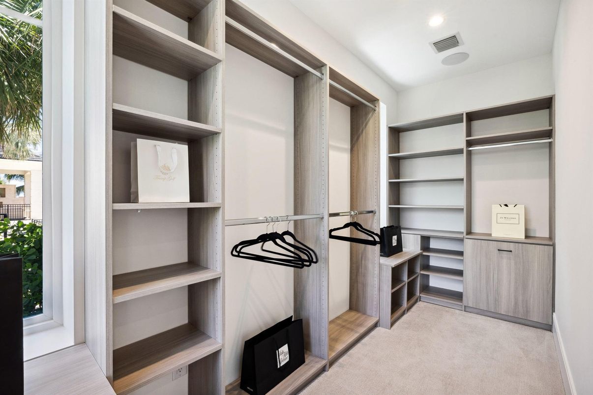 Interior, Recessed Lighting, Walk-in Closets
