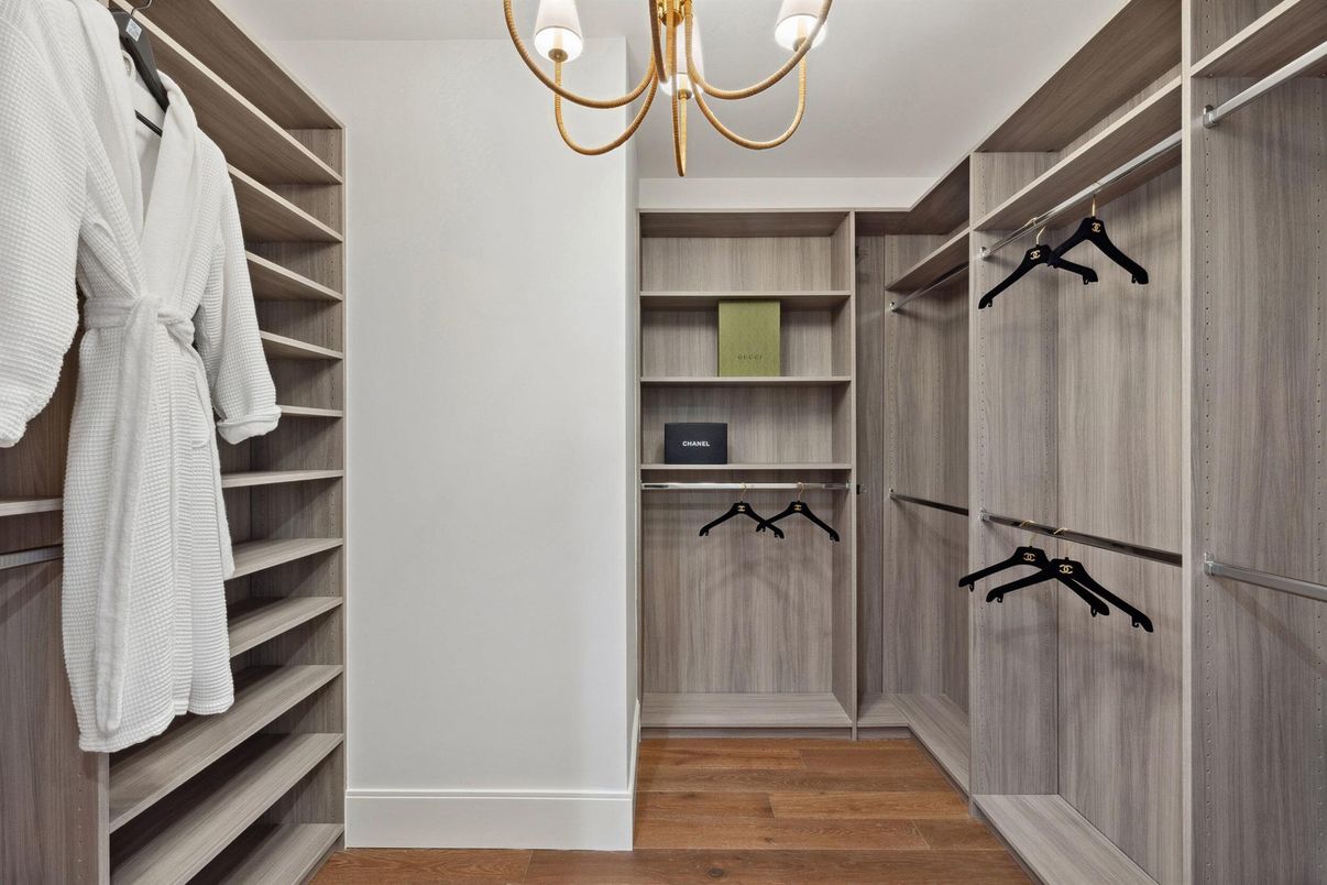 Chandelier, Interior, Walk-in Closets, Wood Texture Flooring