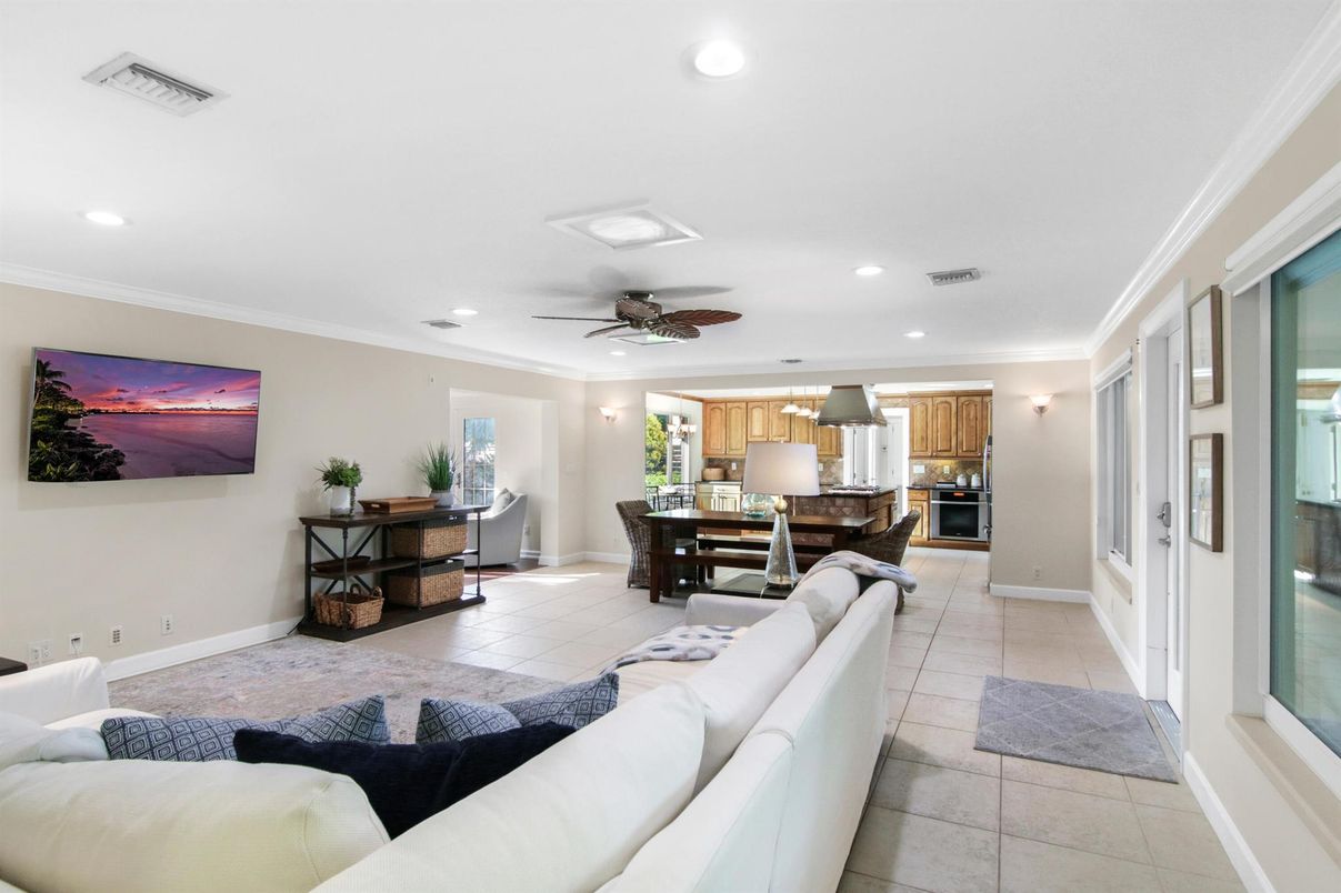 Dining room, Interior, Kitchen, Living room, Recessed Lighting, Stainless Steel Appliances