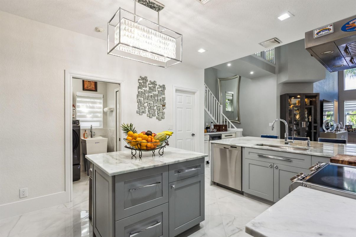 Interior, Kitchen, Marble, Pendant Lights, Recessed Lighting