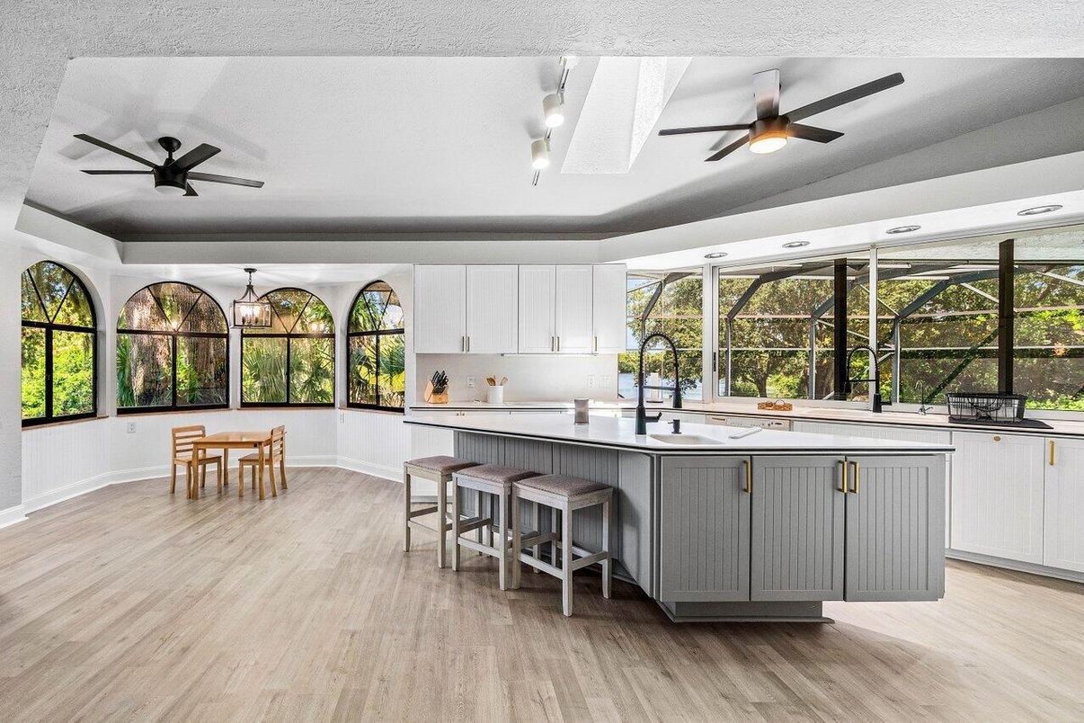 Chandelier, Dining room, Interior, Kitchen, Wood Texture Flooring