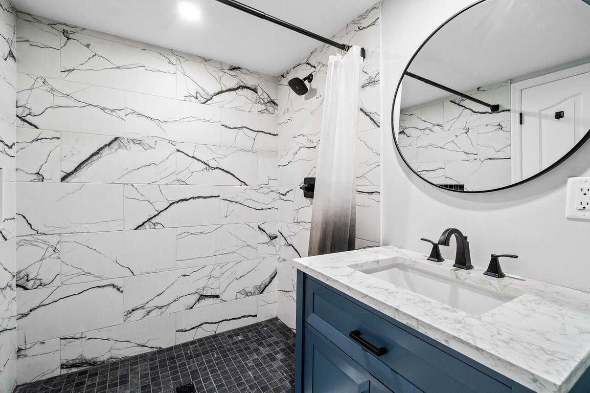 Bathroom, Interior, Marble Walls, Recessed Lighting