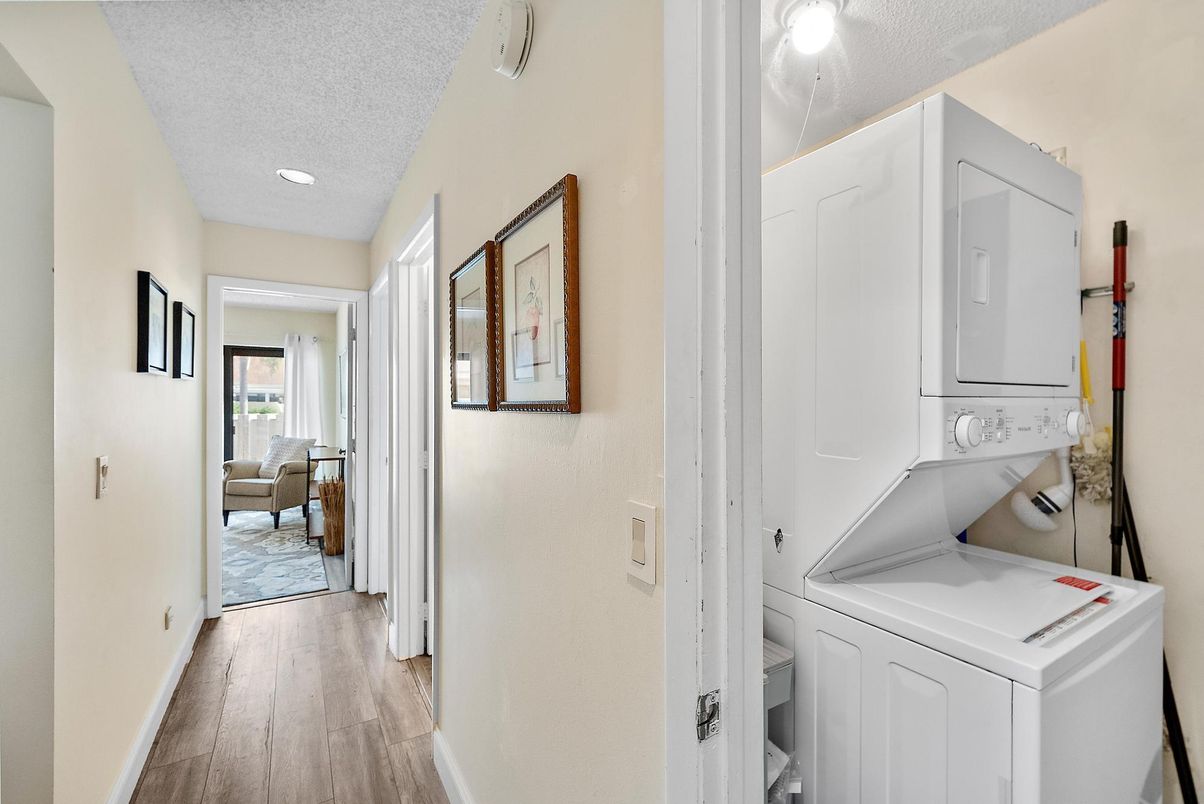 Interior, Recessed Lighting, Utility Closets, Washer, Wood Texture Flooring