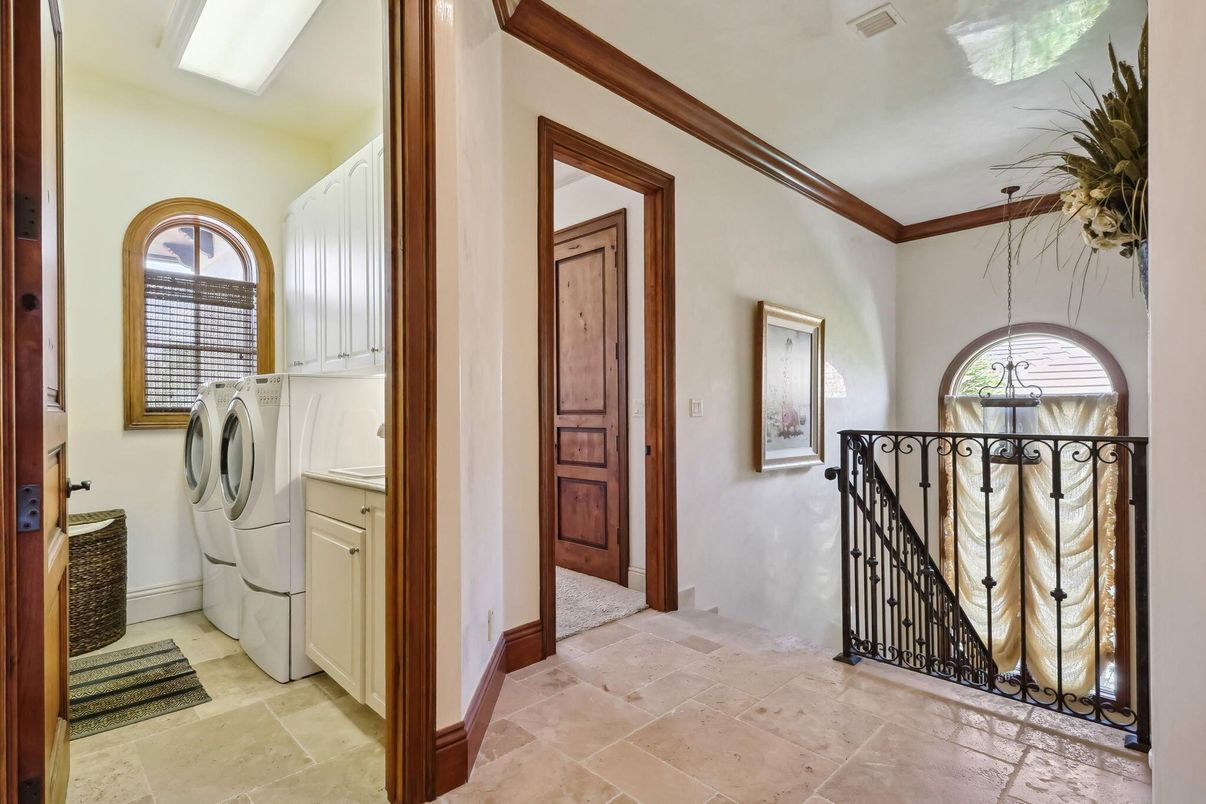 Interior, Washer