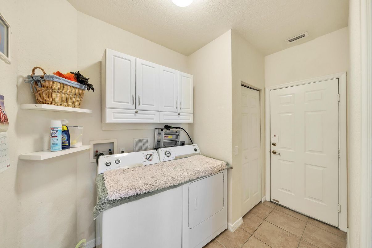 Interior, Washer