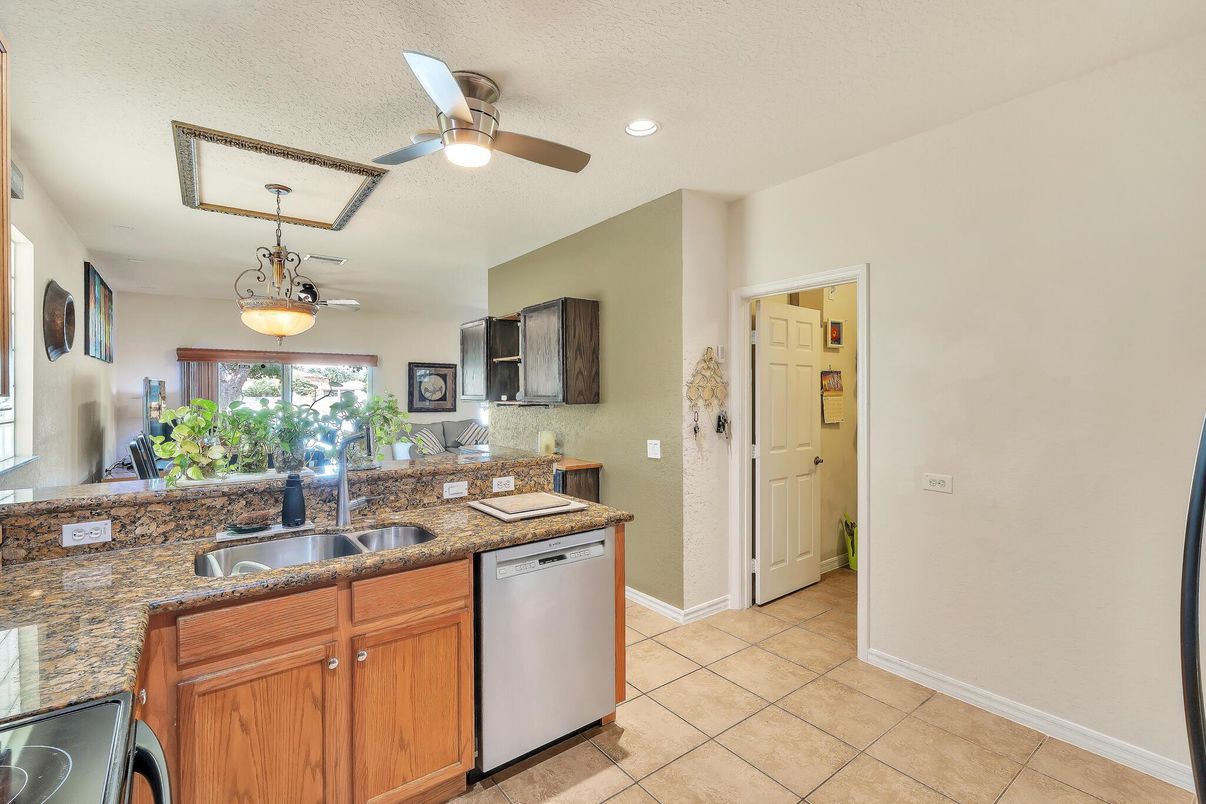 Interior, Kitchen, Pendant Lights, Recessed Lighting