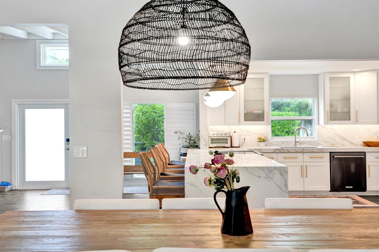 Interior, Kitchen, Marble Walls, Recessed Lighting