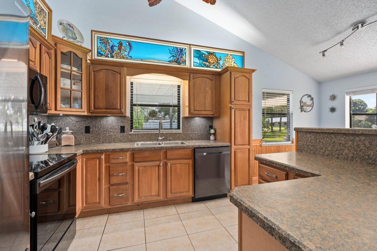 Interior, Kitchen, Stainless Steel Appliances