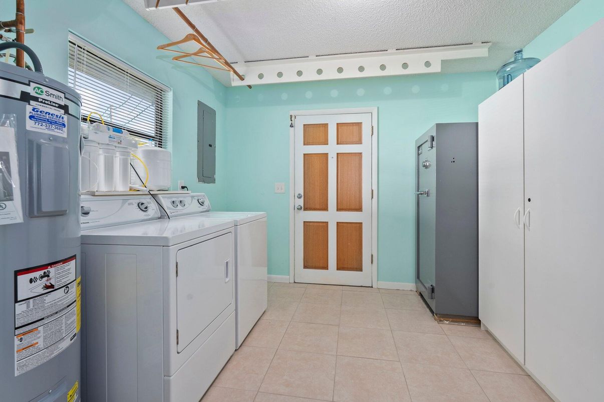 Interior, Washer