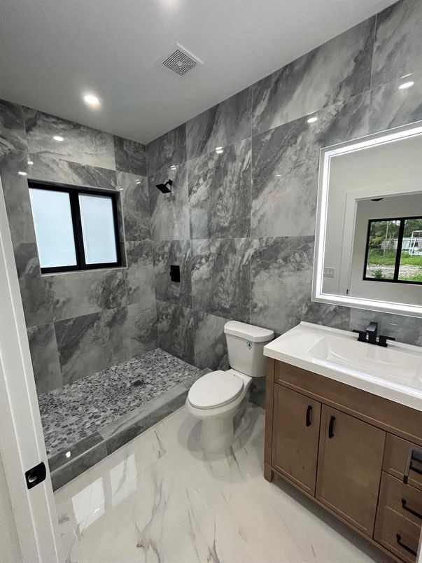 Bathroom, Interior, Marble, Marble Walls, Recessed Lighting
