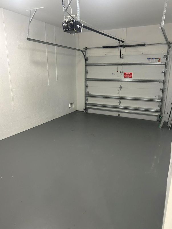 Garage, Interior