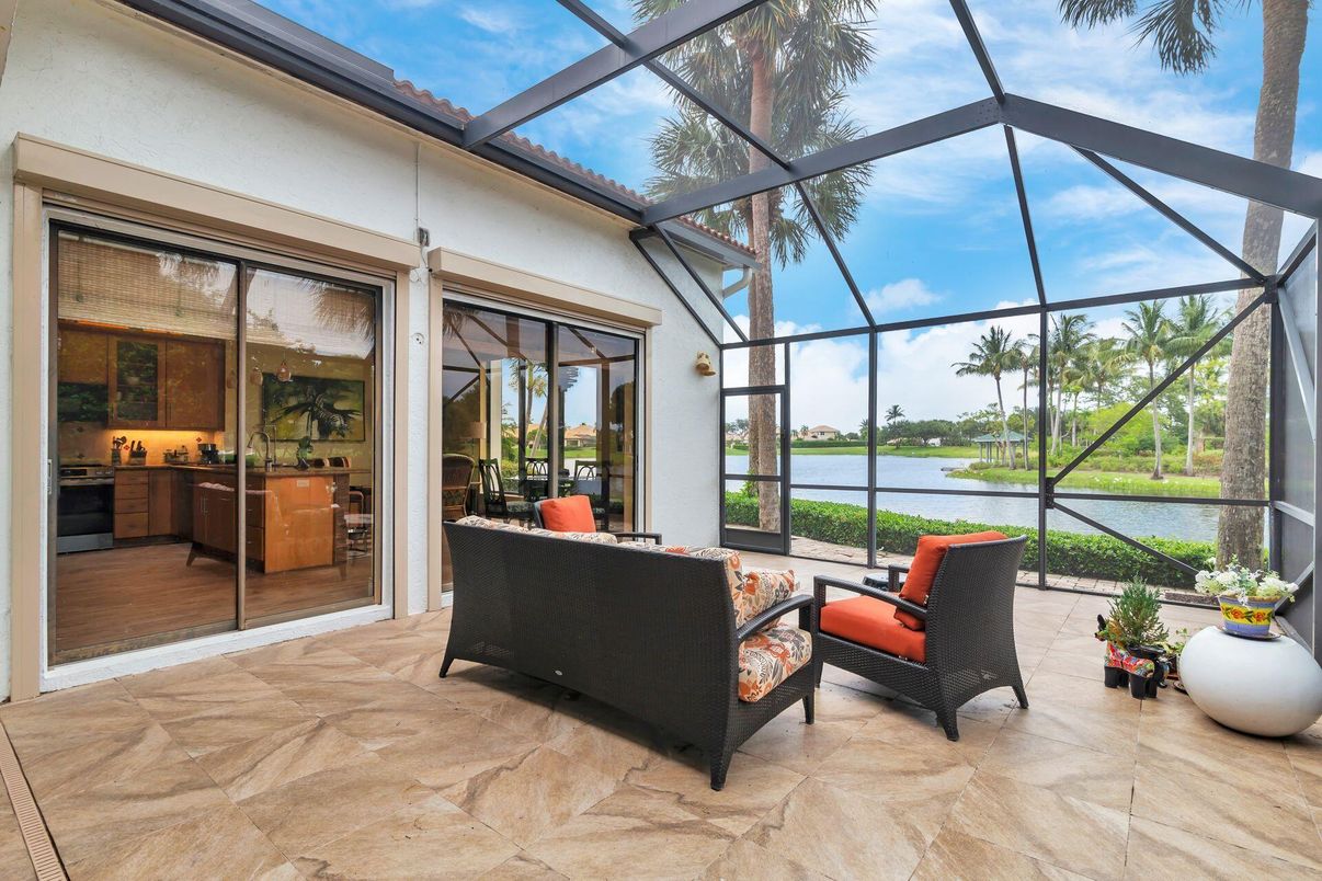 Glass Ceilings, Interior, Sun Room, Water