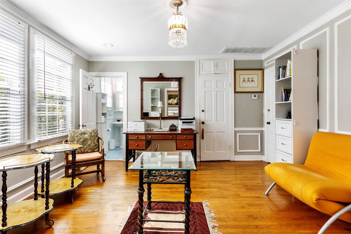 Chandelier, Interior, Recessed Lighting, Wood Texture Flooring