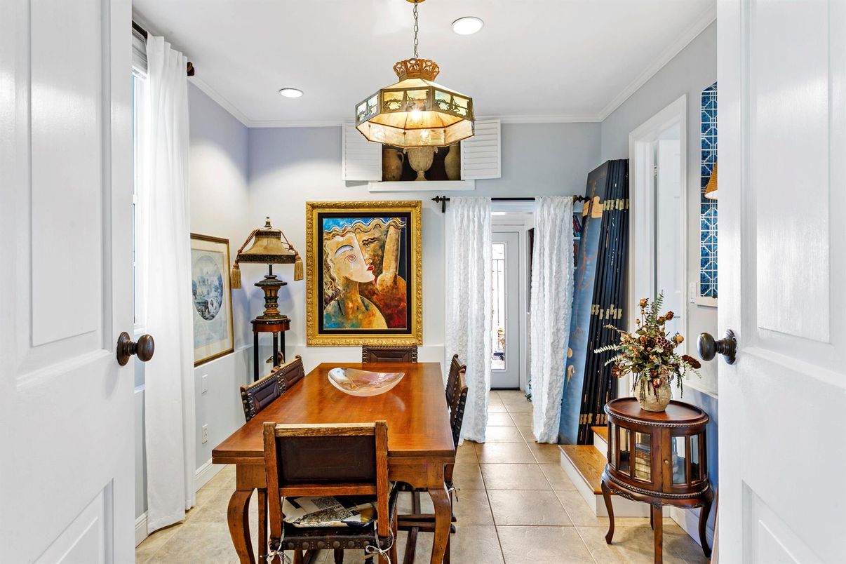 Dining room, Interior, Pendant Lights, Recessed Lighting