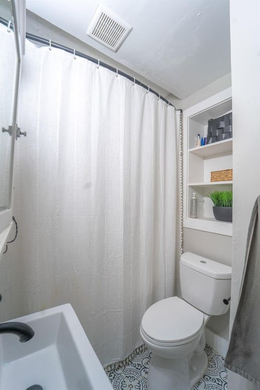 Bathroom, Interior
