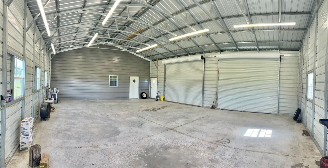 Garage, Interior