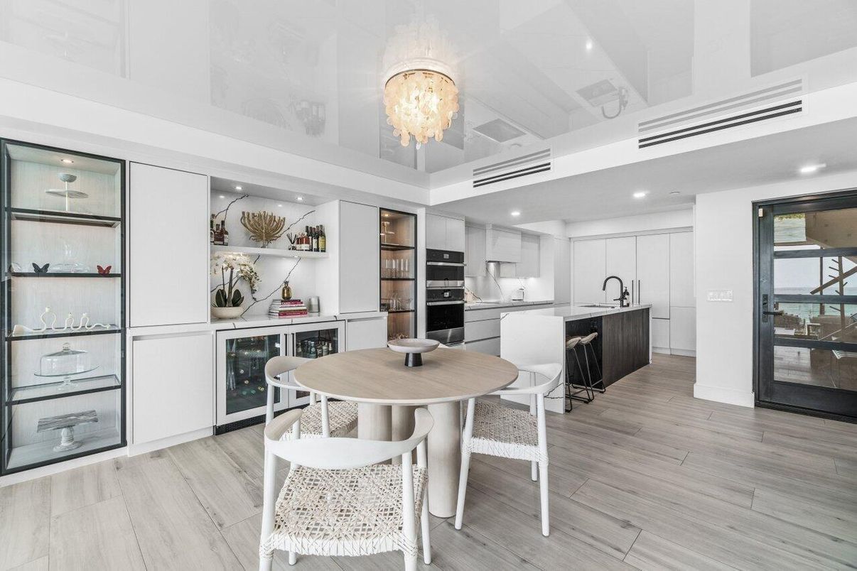 Chandelier, Dining room, Interior, Kitchen, Recessed Lighting, Wood Texture Flooring