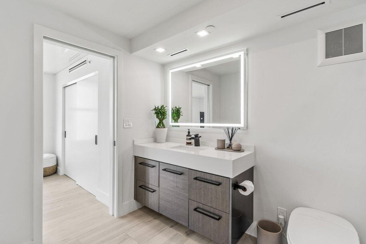 Bathroom, Interior, Recessed Lighting, Wood Texture Flooring