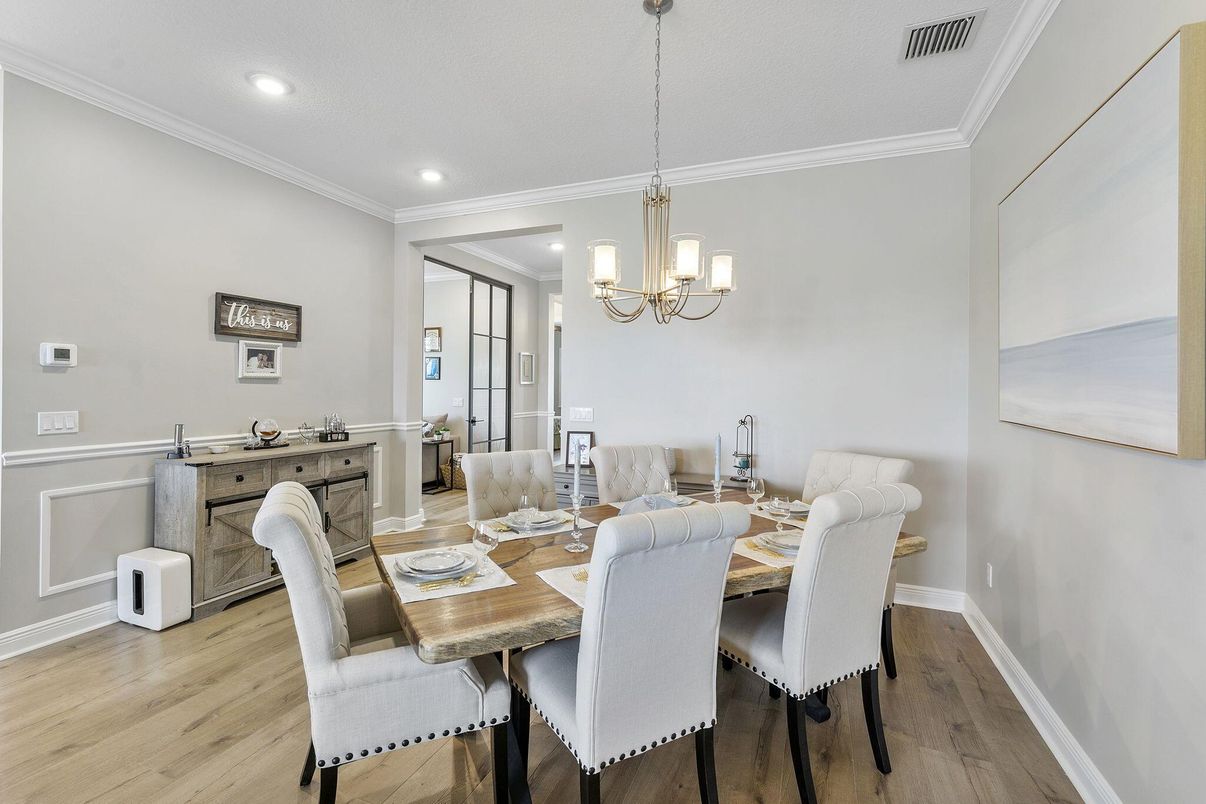 Chandelier, Dining room, Interior, Recessed Lighting, Wood Texture Flooring